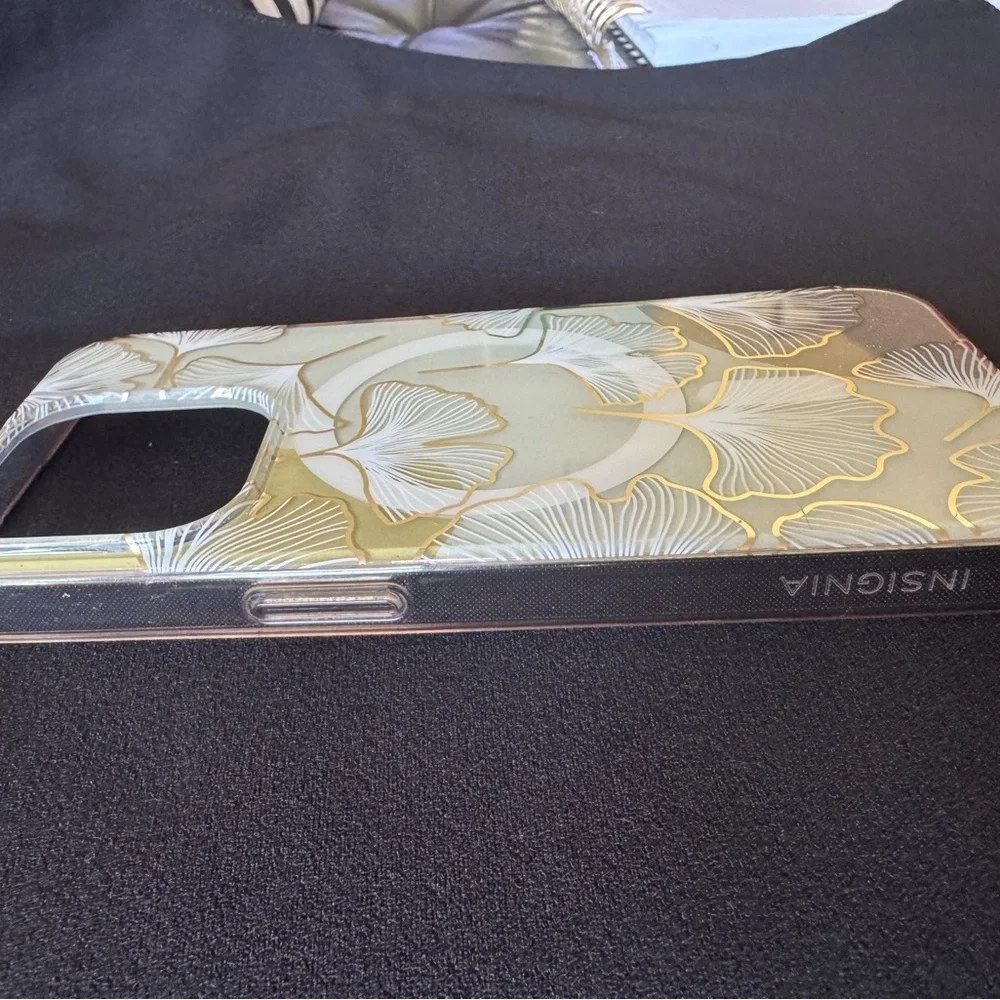 Floral Leaf Pattern Phone Case